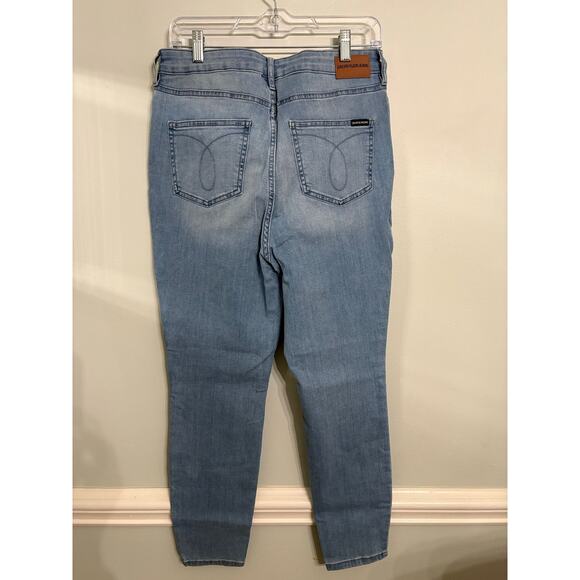 Title: Calvin Klein Jeans Women’s Light Wash Skinny Jeans Size 12/31 - Picture 2 of 3